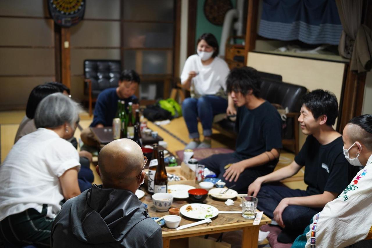 Kakurega Guest House Aizuwakamatsu Eksteriør billede